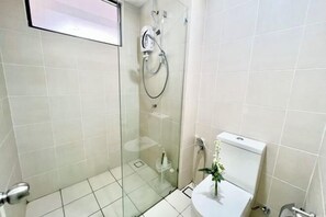 Room - Sunway Geo Avenue Next to Medical Center Sunway University and Taylor University (Subang Jaya)