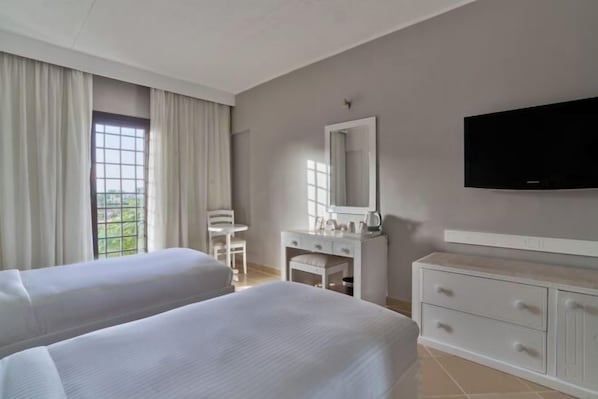 Cots/infant beds