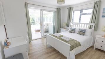 3 bedrooms, Internet