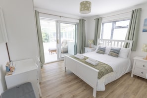 3 bedrooms, Internet