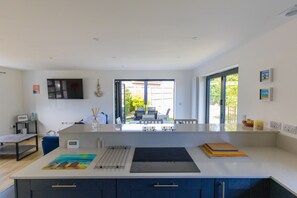 Interior - Mudeford Moments - a 3 bedroom bungalow located in a peaceful cul-de-sac (Christchurch)