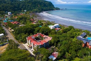 Exterior - Tropical Beachfront Oasis (Jaco)