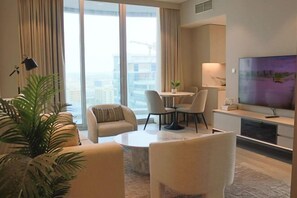 Soundproofing - Casa Royale Vacation Home - Dubai Marina (Dubai)