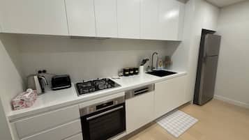 Microwave, oven, stovetop, dishwasher