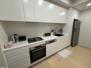 Microwave, oven, stovetop, dishwasher