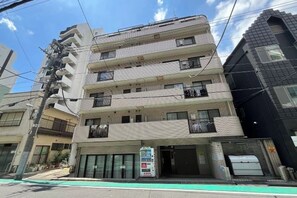 Unclassified image, 3 of 3, button - City Heim Building (Tokyo)