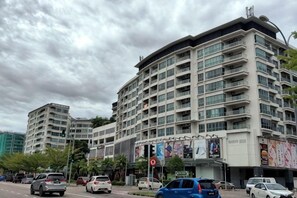 รูปภาพที่ไม่ได้จัดประเภท, 2 จาก 35, ปุ่ม