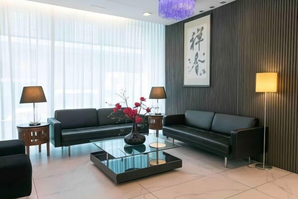 Lounge i lobbyen