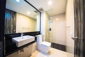 Room - Kota Kinabalu CBD SKY HOTEL suites 2 bedrooms (Kota Kinabalu)