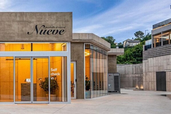 Exterior - Jeju NuevePoolvilla Aewol (Jeju)