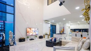Unclassified image, 5 of 60, button - Your Days PLUS pool villa (Pattaya)