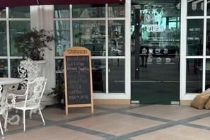 Restaurant - Olympus Urban Haven (Pattaya)