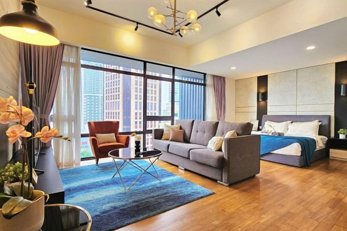 Deluxe King Studio (16) with City View