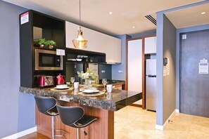 Room - Anggun Residences 5min Walk to Monorail Station 7min Drive to KLCC  FREE Parking (Kuala Lumpur)