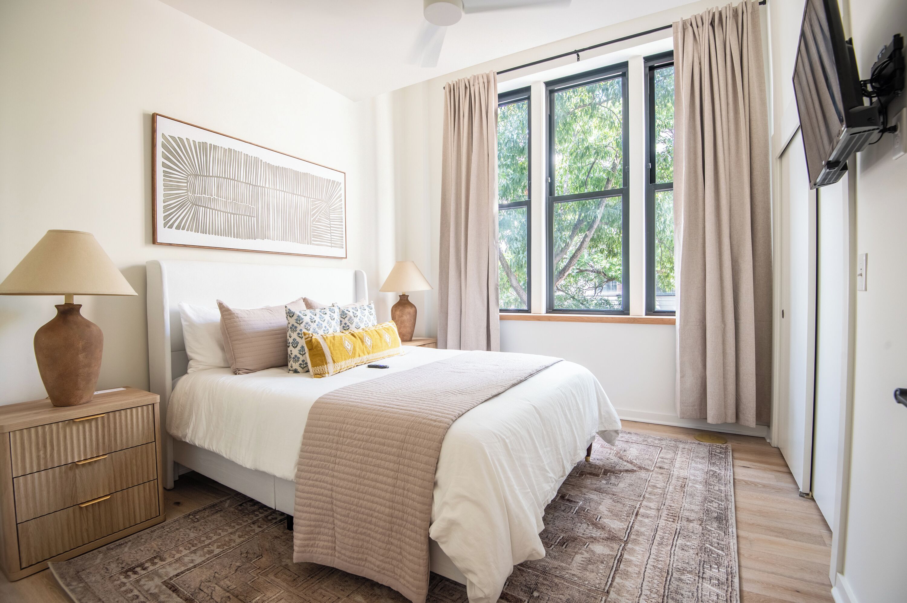 2 habitaciones, tabla de planchar con plancha y wifi gratis 