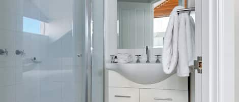Comfort-Apartment, 1 Queen-Bett, Nichtraucher | Badezimmer