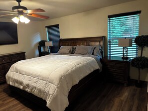 6 bedrooms, WiFi, bed sheets