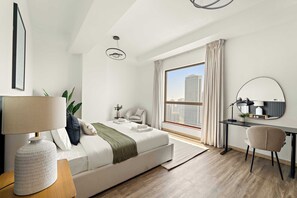 Desk, iron/ironing board, WiFi, bed sheets