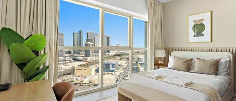 2 bedrooms, desk, iron/ironing board, WiFi