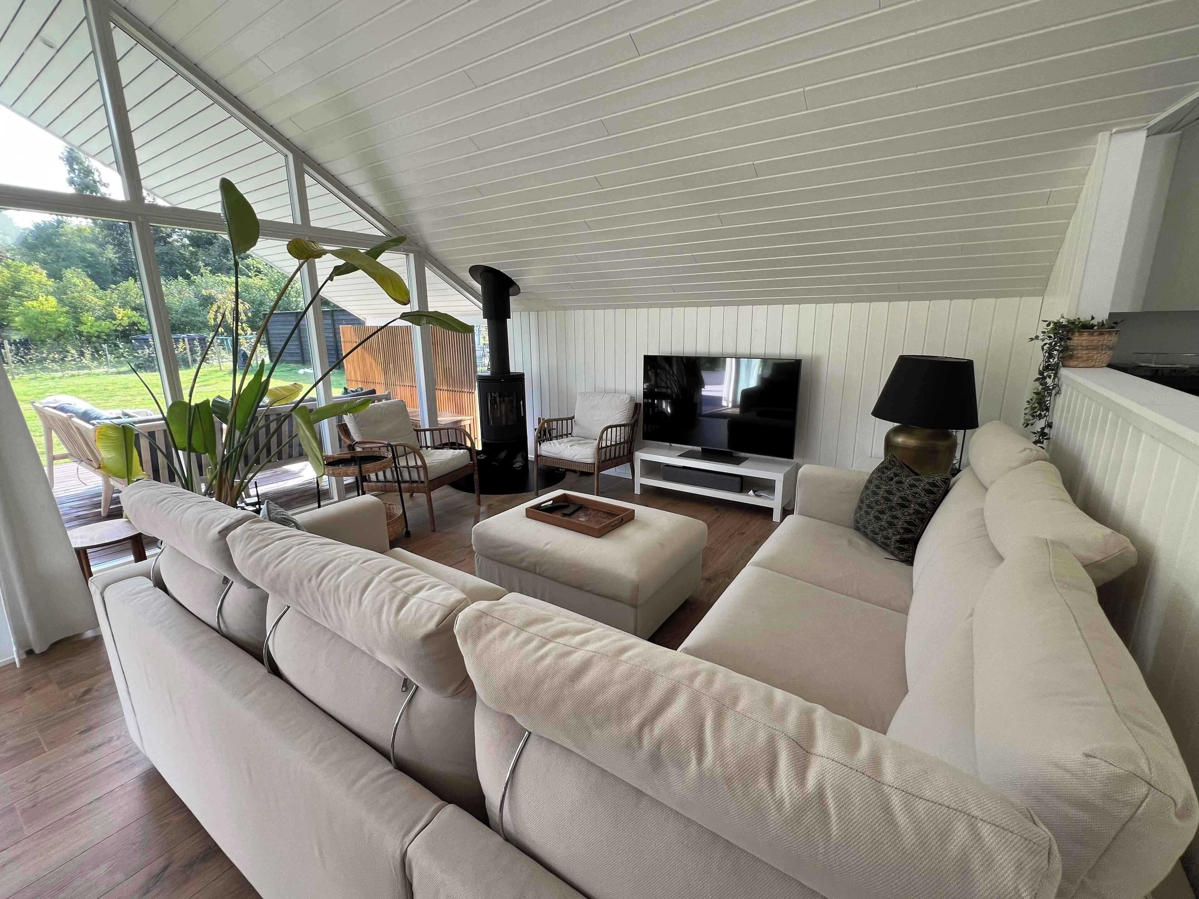 Télévision à écran plat