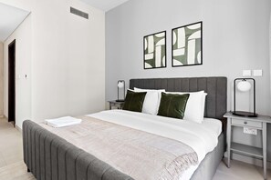 1 bedroom, desk, iron/ironing board, WiFi