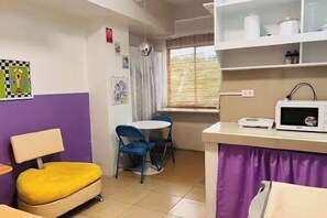 Cribs/infant beds - Introverts Inn Antipolo Taytay (Taytay)