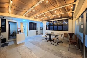 Cots/infant beds - Introverts Inn Antipolo Taytay (Taytay)