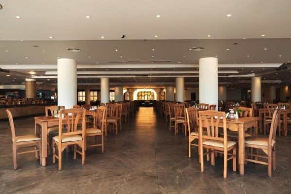 Restaurant - Riviera Aqua Park Resort (Qesm Safaga)