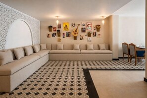 Living area - Sunrise Serano Aqua Park Resort (Qesm Safaga)
