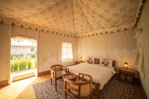 In-room safe, desk, iron/ironing board, free WiFi