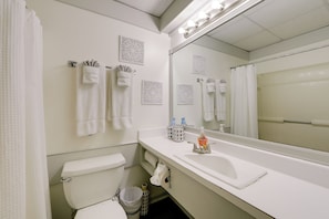 Hair dryer, towels - Resort Studio 1/2 Mi to Ski Sapphire Valley! (Sapphire)