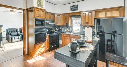 Close to Hospital & Dtwn! Quiet Waycross Home