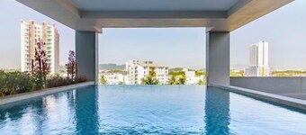 Marc CoLiving by Cobytat