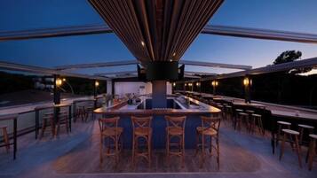 Bar (in der Unterkunft)