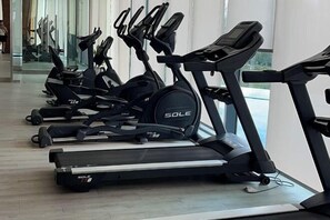 Gym - 3 Rooms, Legoland, Medini, Netflix, Wi-Fi, Beach, Pool, 10 min to Singapore Checkpoint (Iskandar Puteri)