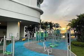 Children’s area - 3 Rooms, Legoland, Medini, Netflix, Wi-Fi, Beach, Pool, 10 min to Singapore Checkpoint (Iskandar Puteri)