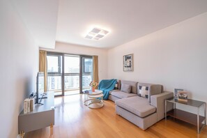 Apartment, 2 Bedrooms, Kitchen, City View | Living room | Smart TV - Tyms Elegant 2BR 1BA Haven Yongxin (Shanghai)
