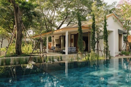 Exterior. ดาวนับพัน Baan Phandao