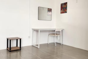 Iron/ironing board - LestariHome2, KLIA Sepang (Sepang)