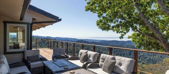 5BR 3.5BA Panoramic Ocean & Mountain Views