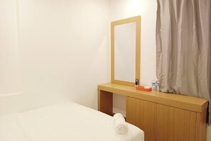 Room - Shoreline Guesthouse (Semporna)