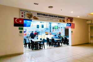 Unclassified image, 3 of 32, button - Ramada medini Apartment (Iskandar Puteri)