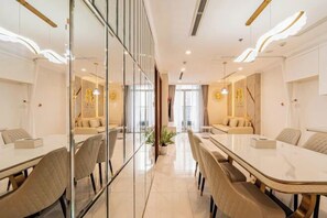 Room - Saigon Landmark Apartment - Vinhomes (Ho Chi Minh City)