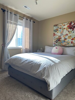 WiFi, bed sheets