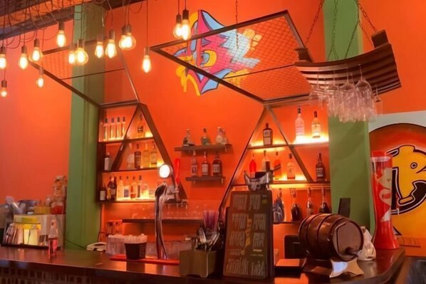 Bar (on property) - Group Nest Hotel (Hanoi)