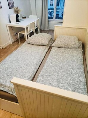 Room - Charming Studio in the 7th District of Paris (Paris)