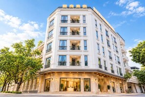 Exterior - NGHI THUONG HOTEL (Vo Cuong)