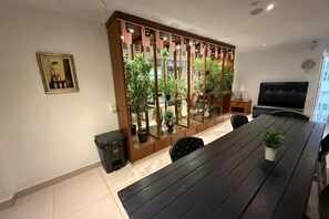 Dining - BG Travelers Home (Kuala Lumpur)