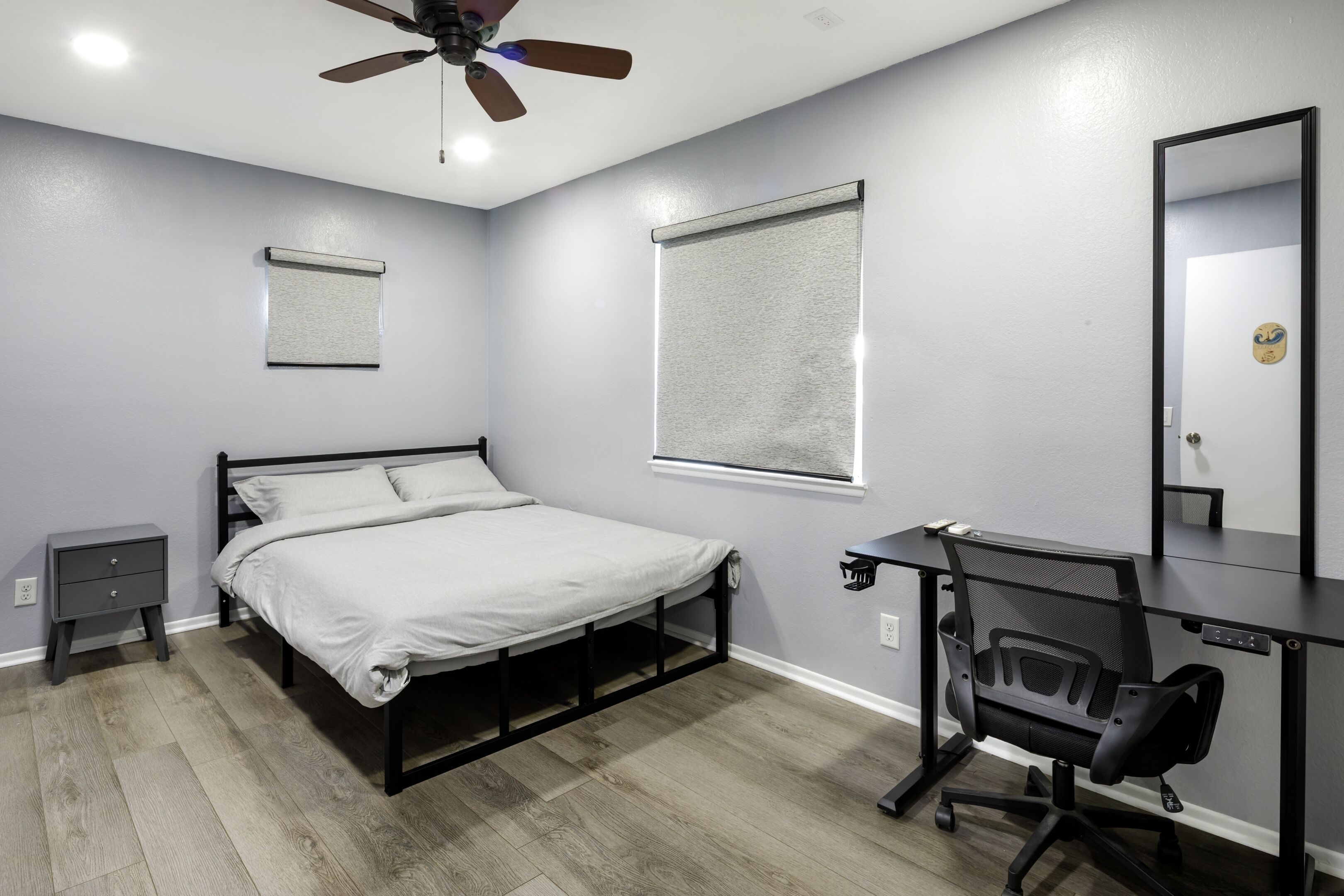 3 chambres, fer et planche à repasser, lit parapluie, Wi-Fi gratuit