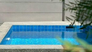 Imej tidak diklasifikasikan, 4 daripada 37, butang